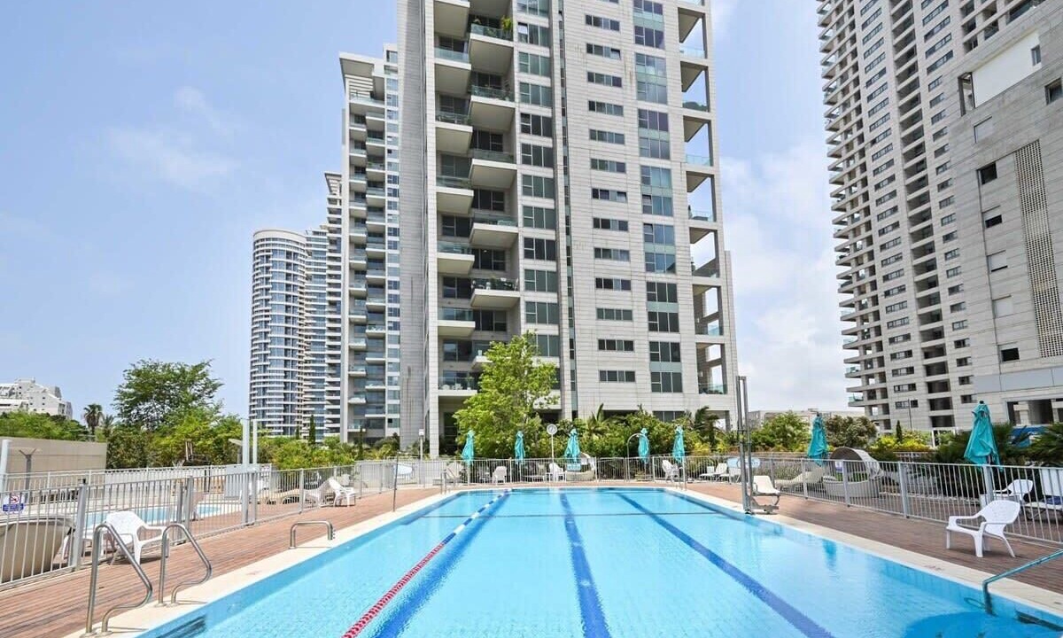 Photo of Outdoor in Park Tzameret