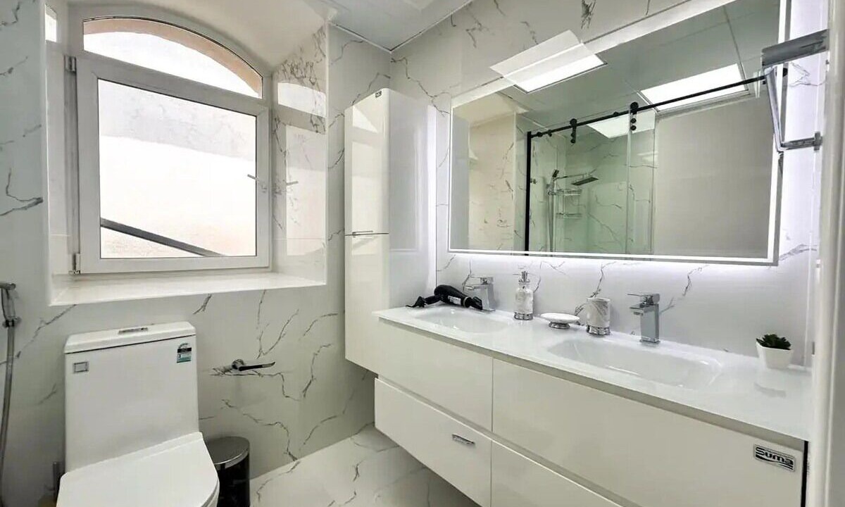 Photo of Bathroom in Mirdif