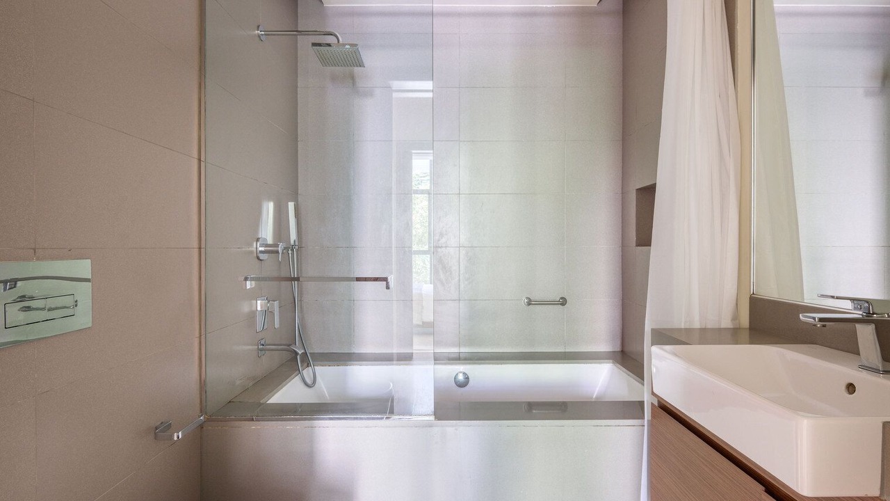 Photo of Bathroom in Al Wasl