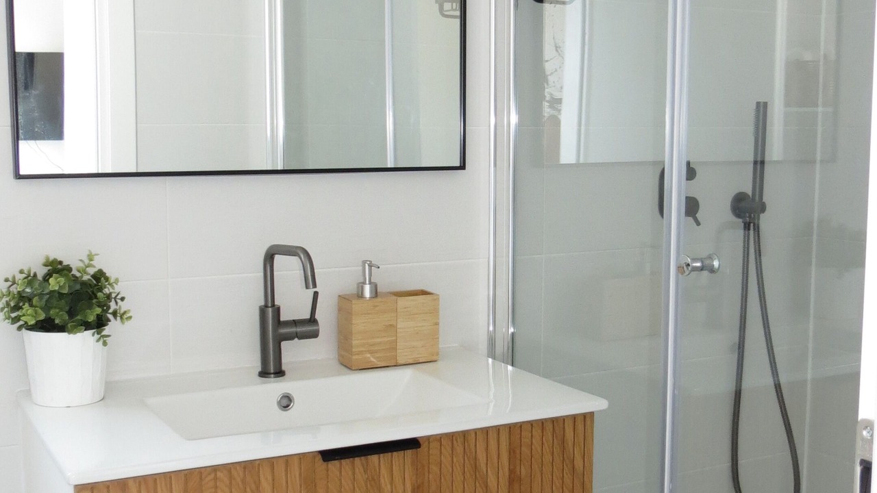 Photo of Bathroom in Bat Yam