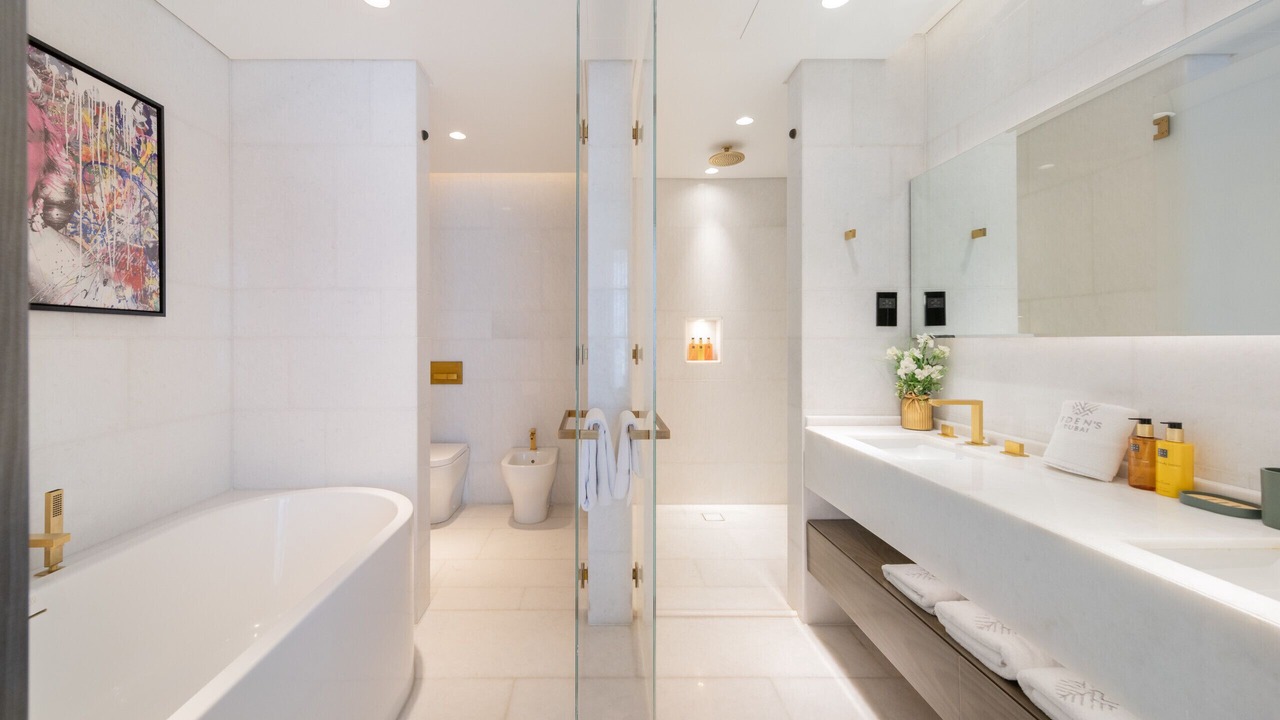 Photo of Bathroom in Palm Jumeirah