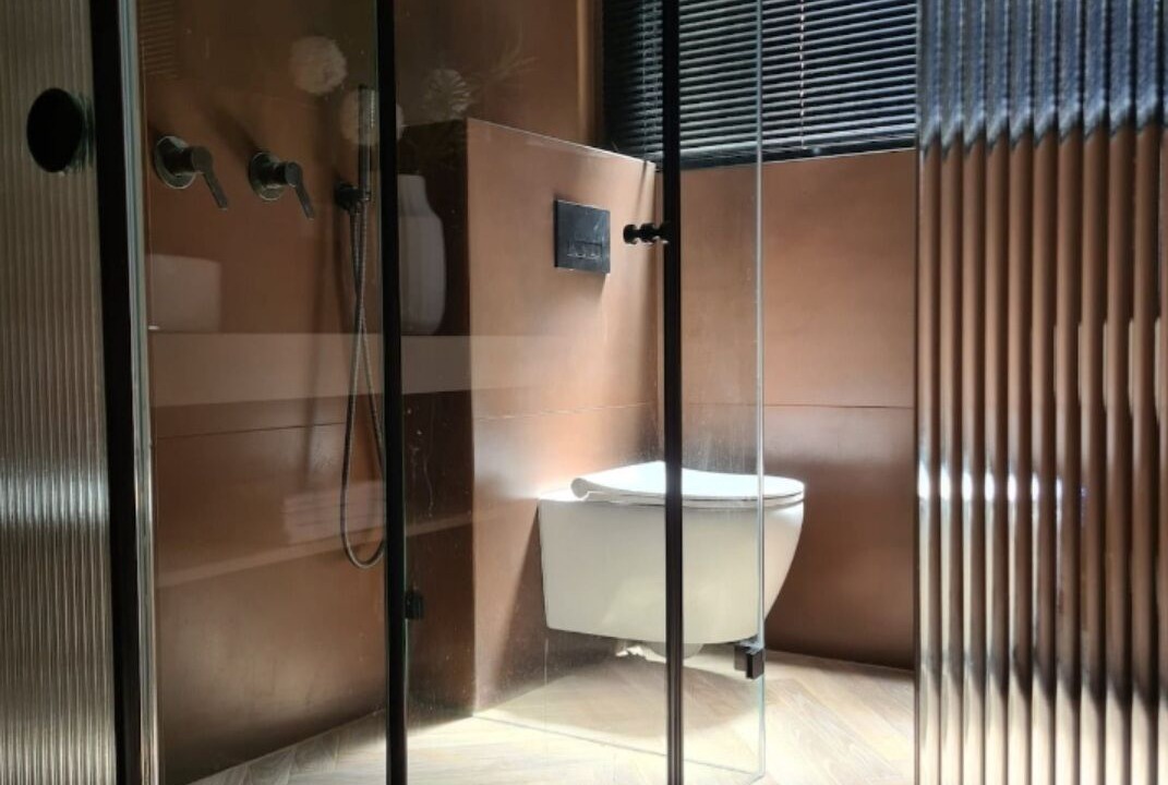 Photo of Bathroom in Diamond Exchange District