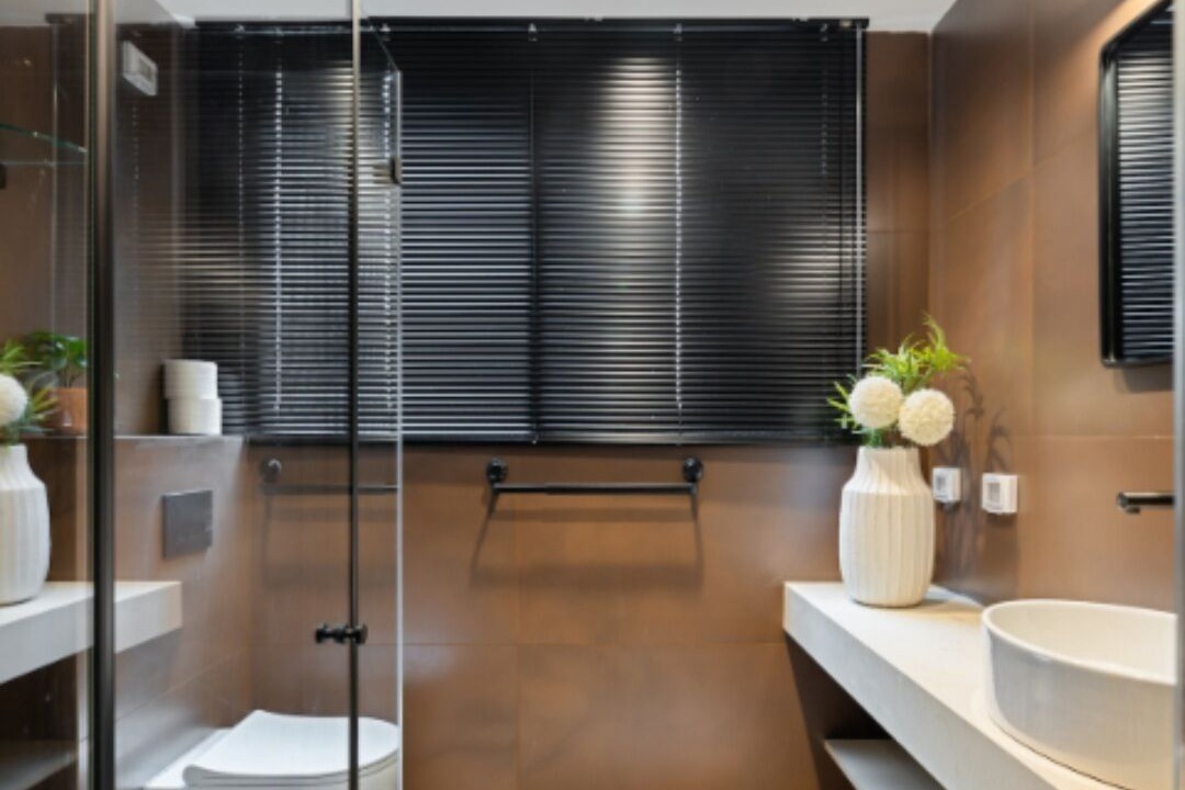 Photo of Bathroom in Diamond Exchange District