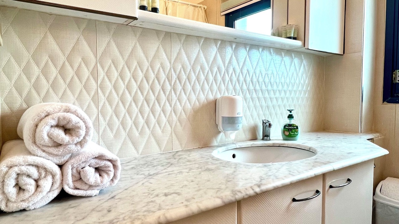Photo of Bathroom in Kerem HaTeimanim