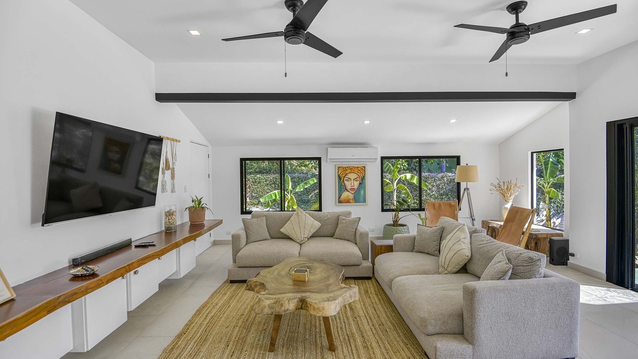 Photo of Livingroom in Playa Langosta