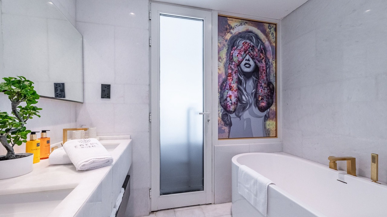 Photo of Bathroom in Palm Jumeirah