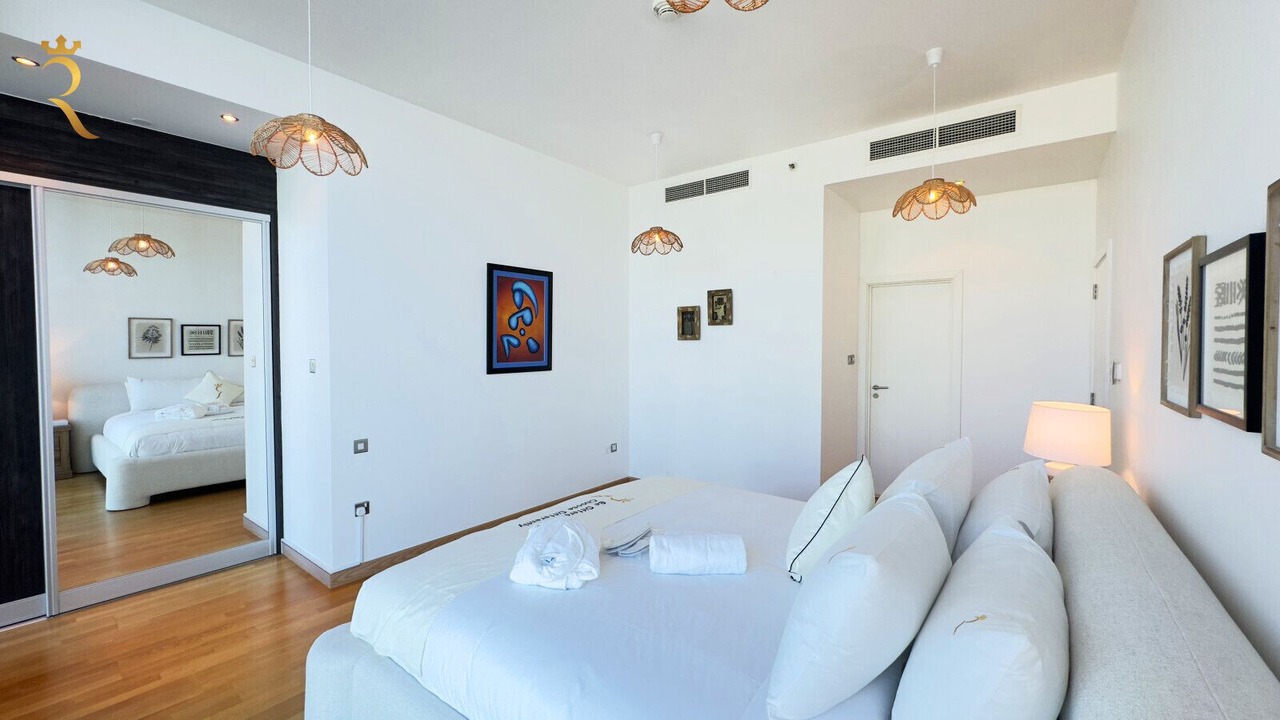 Photo of Bedroom in Al Bandar