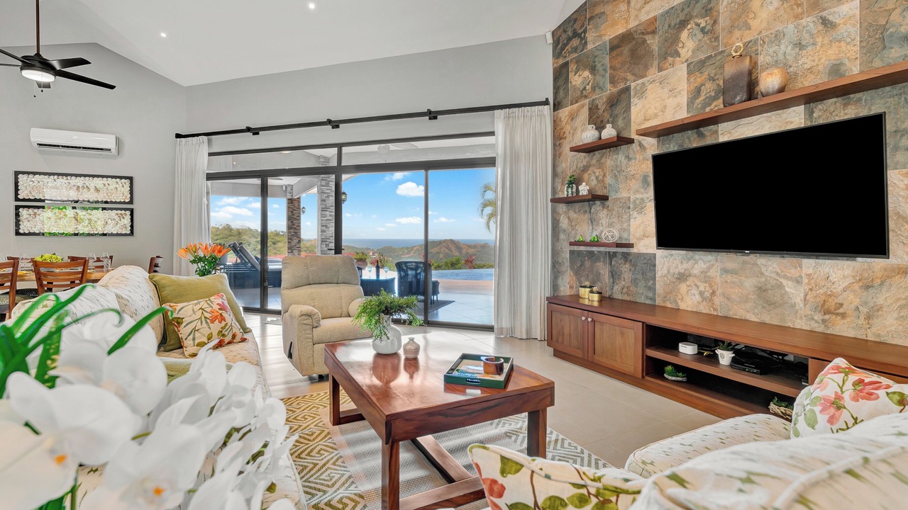 Photo of Livingroom in Coco