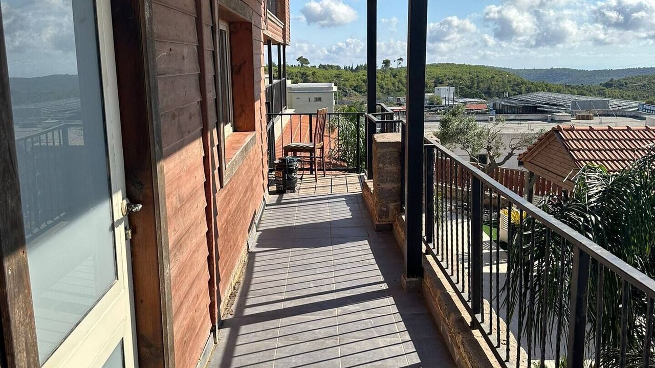 Photo of Patio Balcony in Isfiya