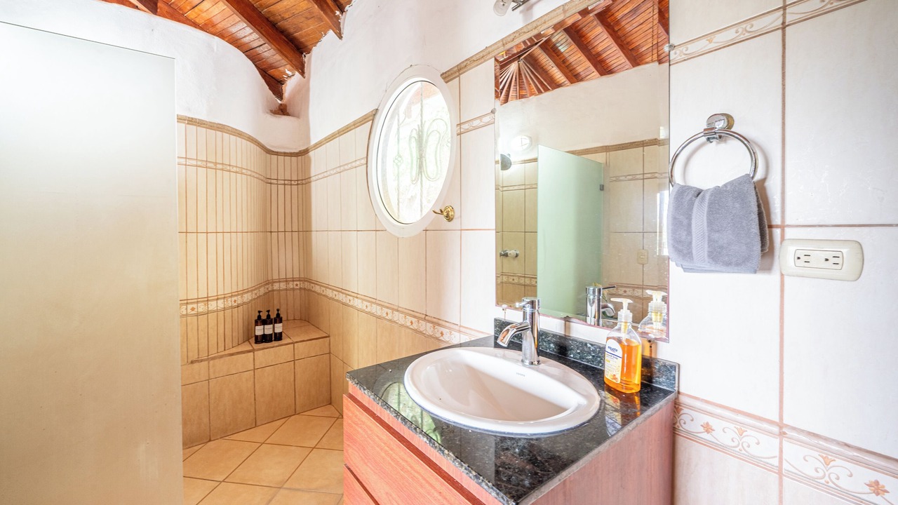 Photo of Bathroom in Hermosa Hills