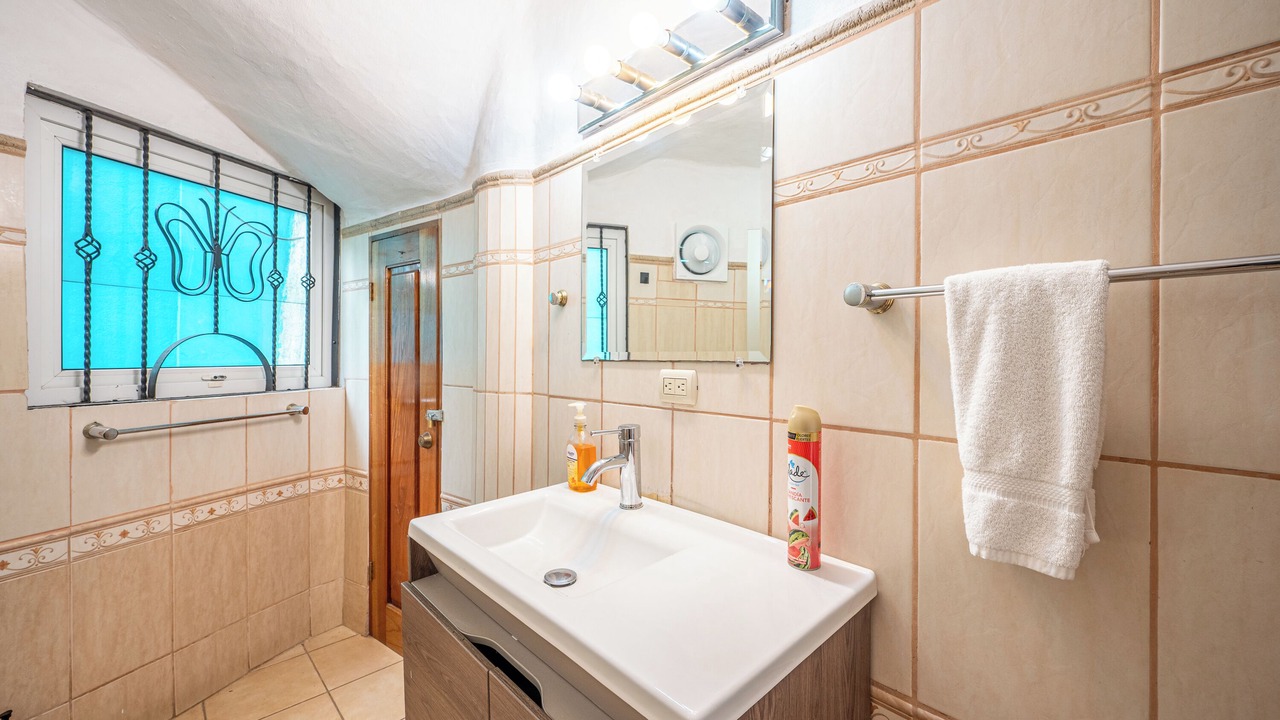 Photo of Bathroom in Hermosa Hills