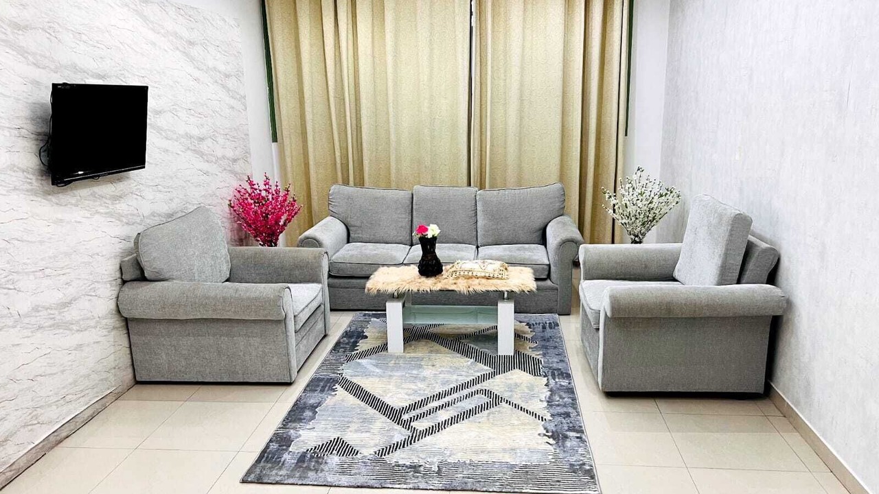 Photo of Bedroom in Al Ghubrah Ash Shamaliyyah