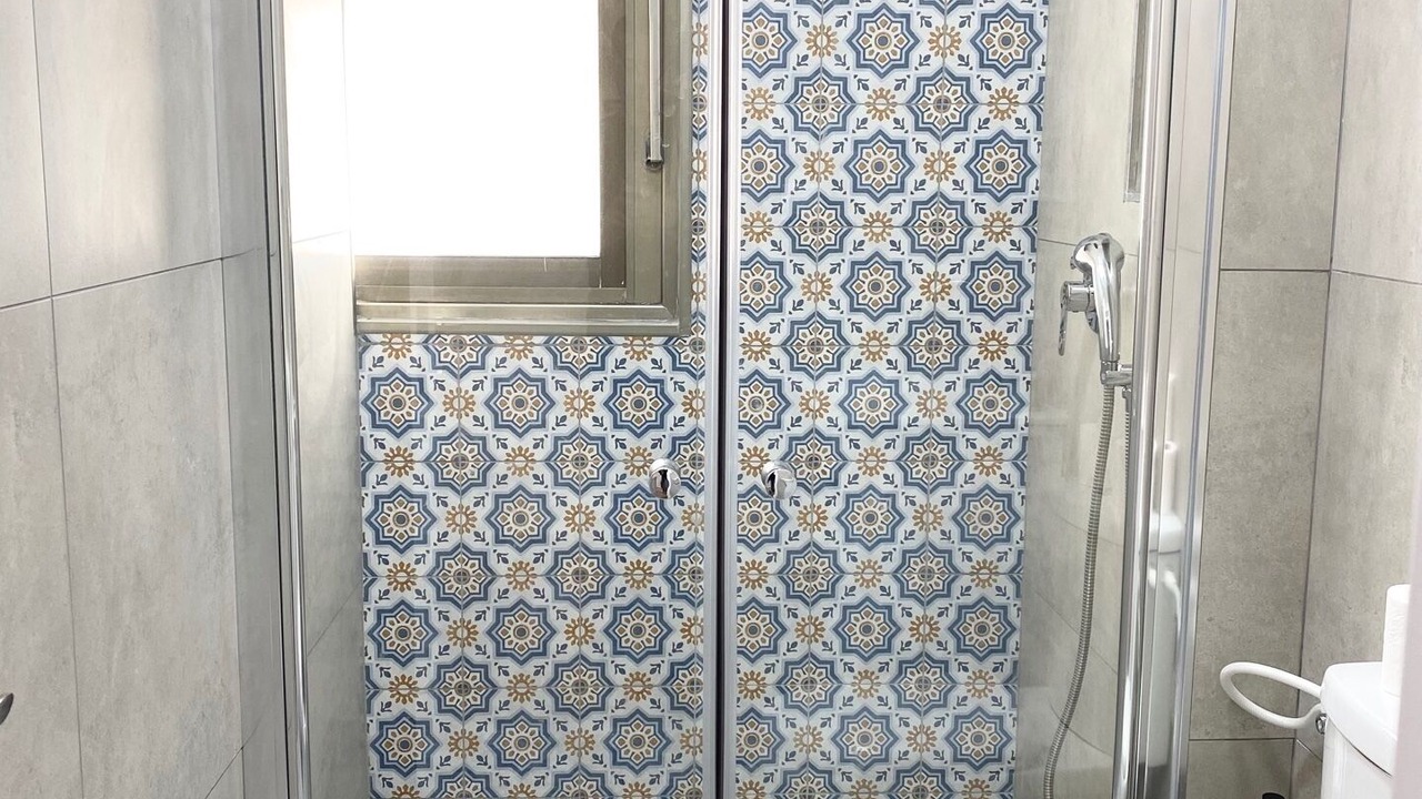 Photo of Bathroom in Kerem HaTeimanim