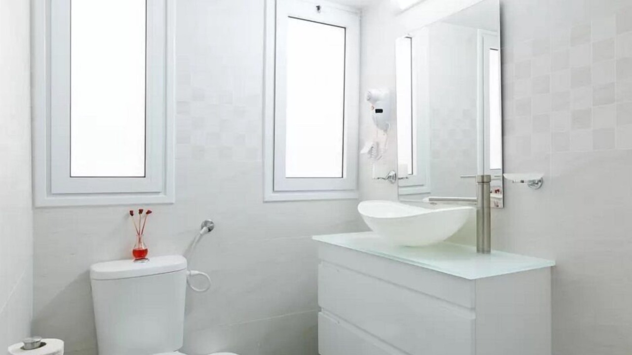 Photo of Bathroom in Kerem HaTeimanim
