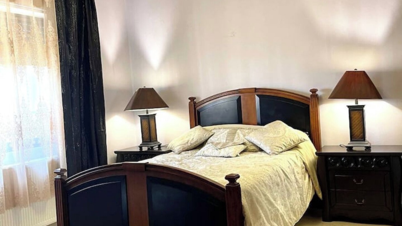 Photo of Bedroom in Al Jubeiha