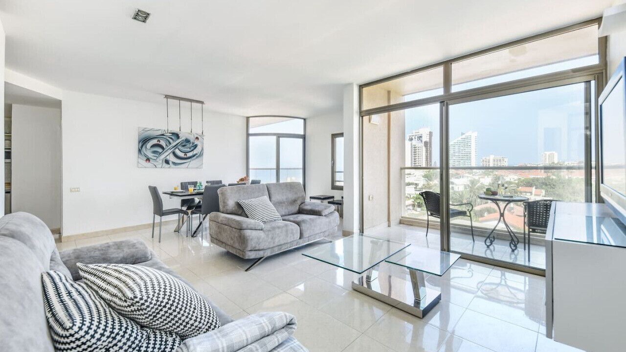 Photo of Livingroom in Herzliya Pituach