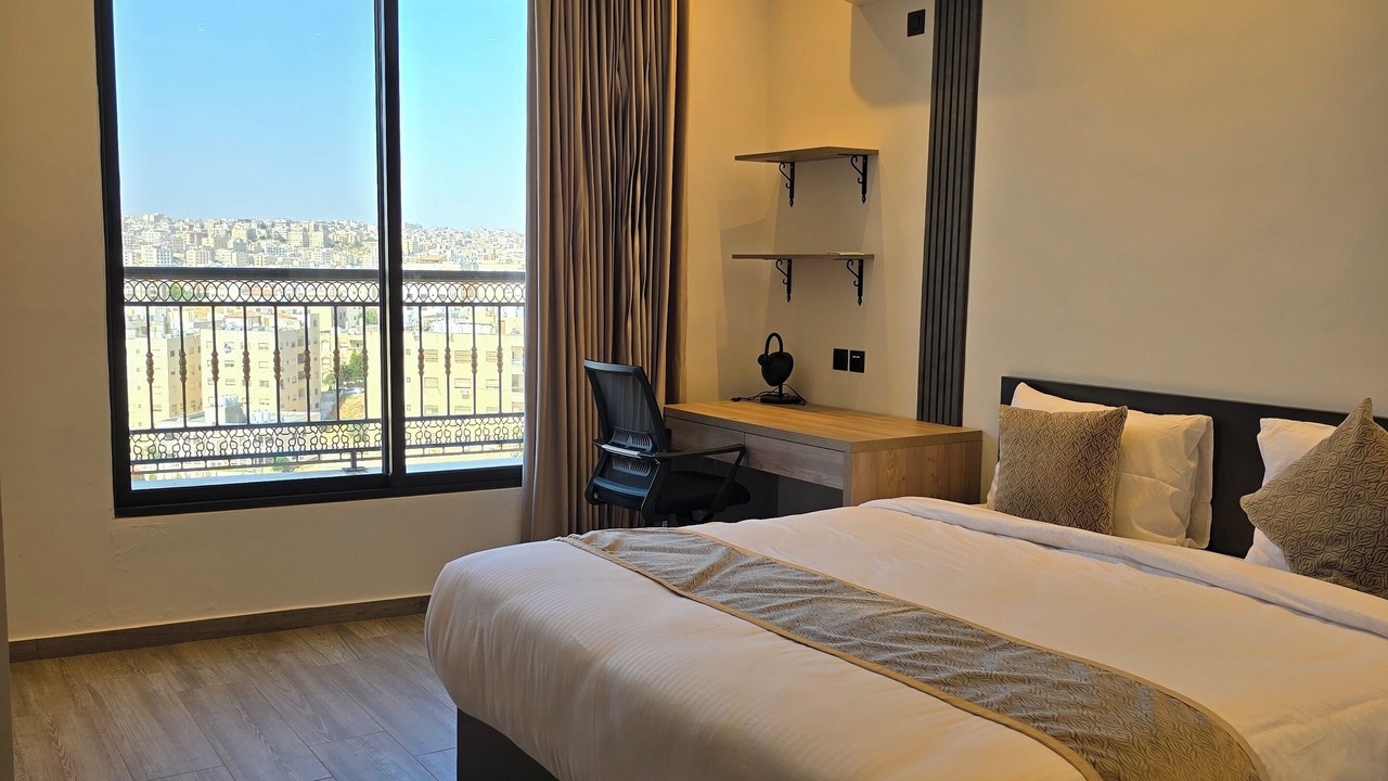Photo of Bedroom in Al Jubeiha