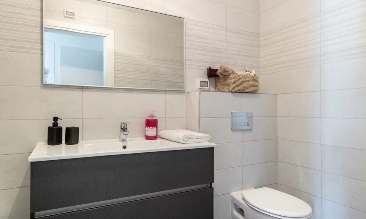 Photo of Bathroom in Nachlaot