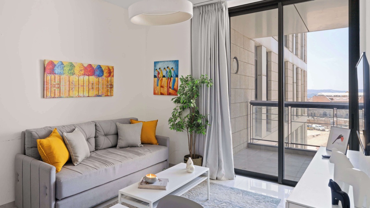 Photo of Livingroom in Nachlaot