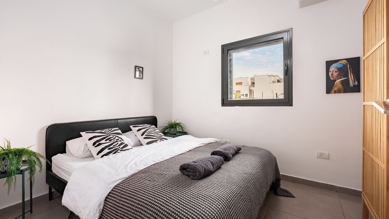 Photo of Bedroom in Bene Beraq