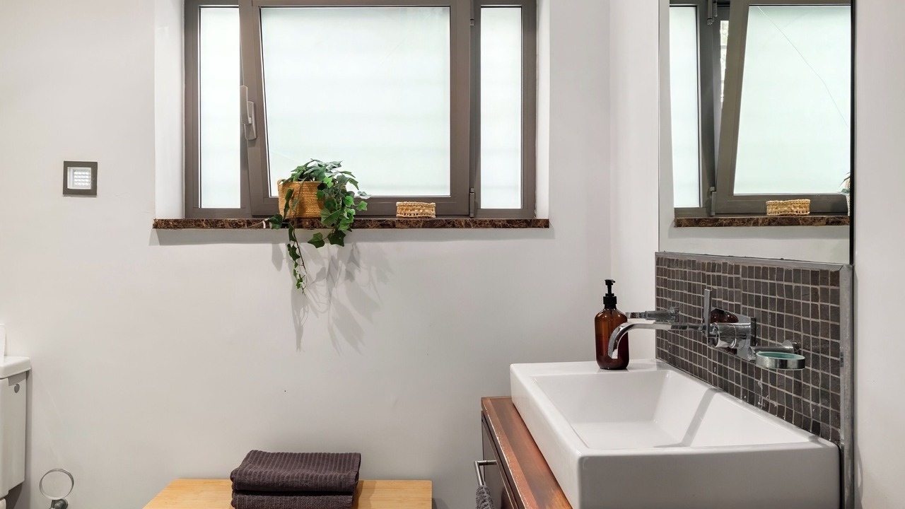 Photo of Bathroom in Rehavia