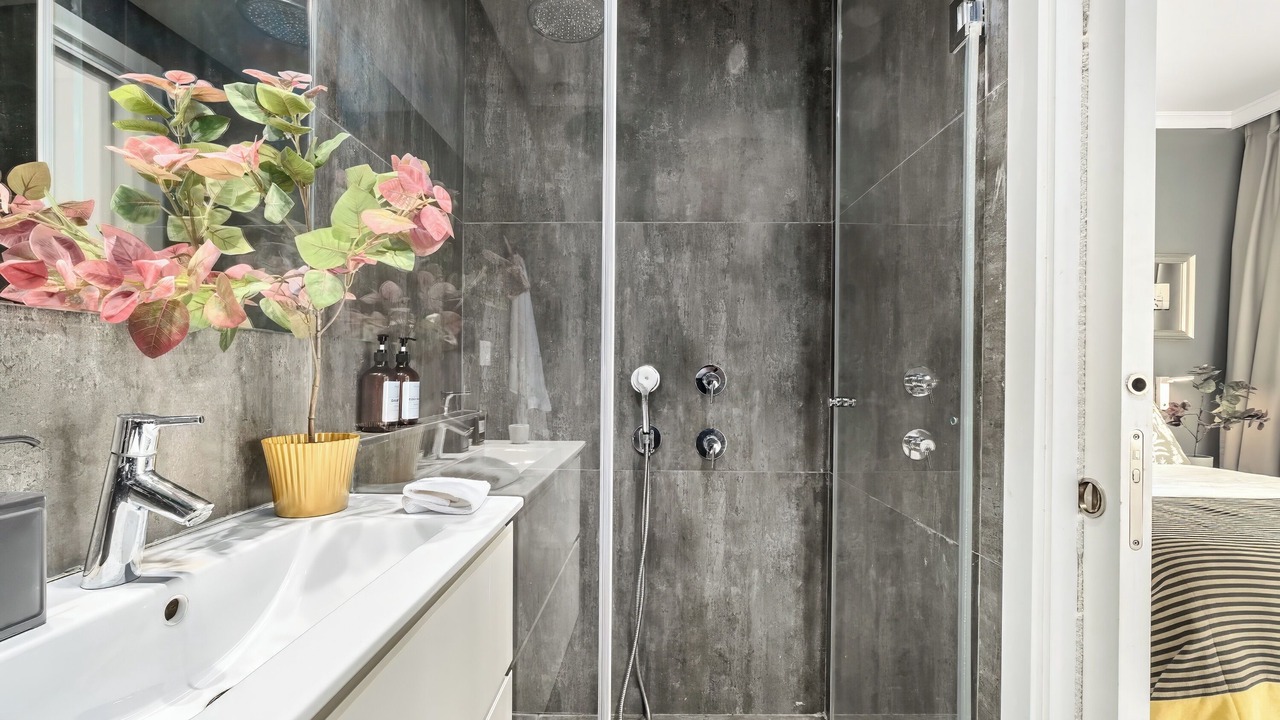 Photo of Bathroom in Jaffa