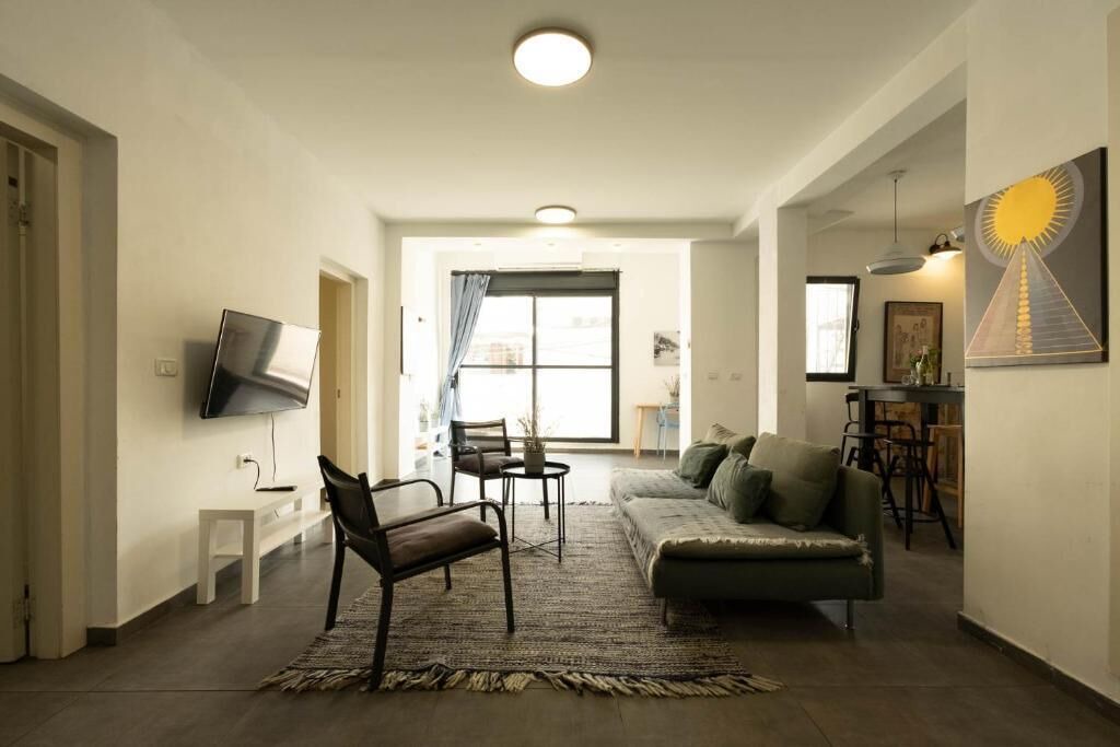 Photo of Livingroom in Kerem HaTeimanim