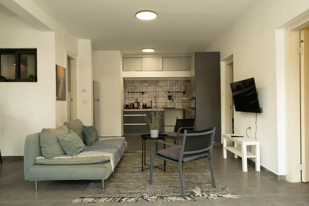 Photo of Livingroom in Kerem HaTeimanim