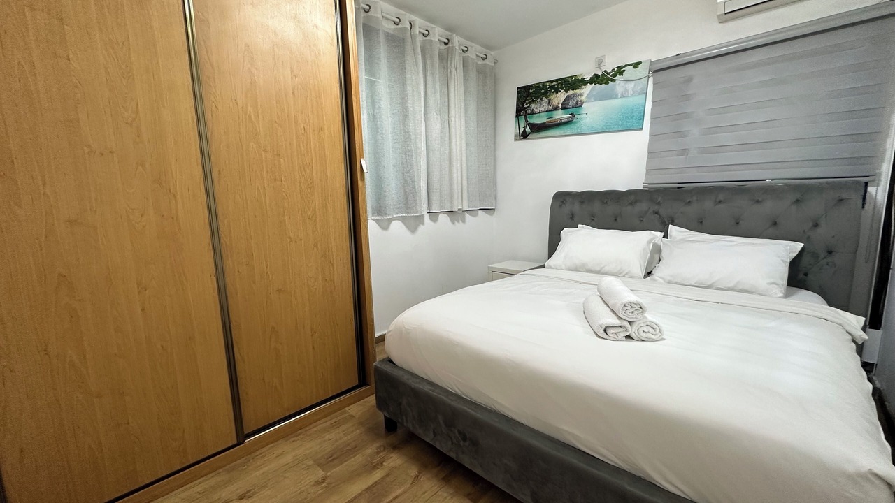 Photo of Bedroom in Kerem HaTeimanim