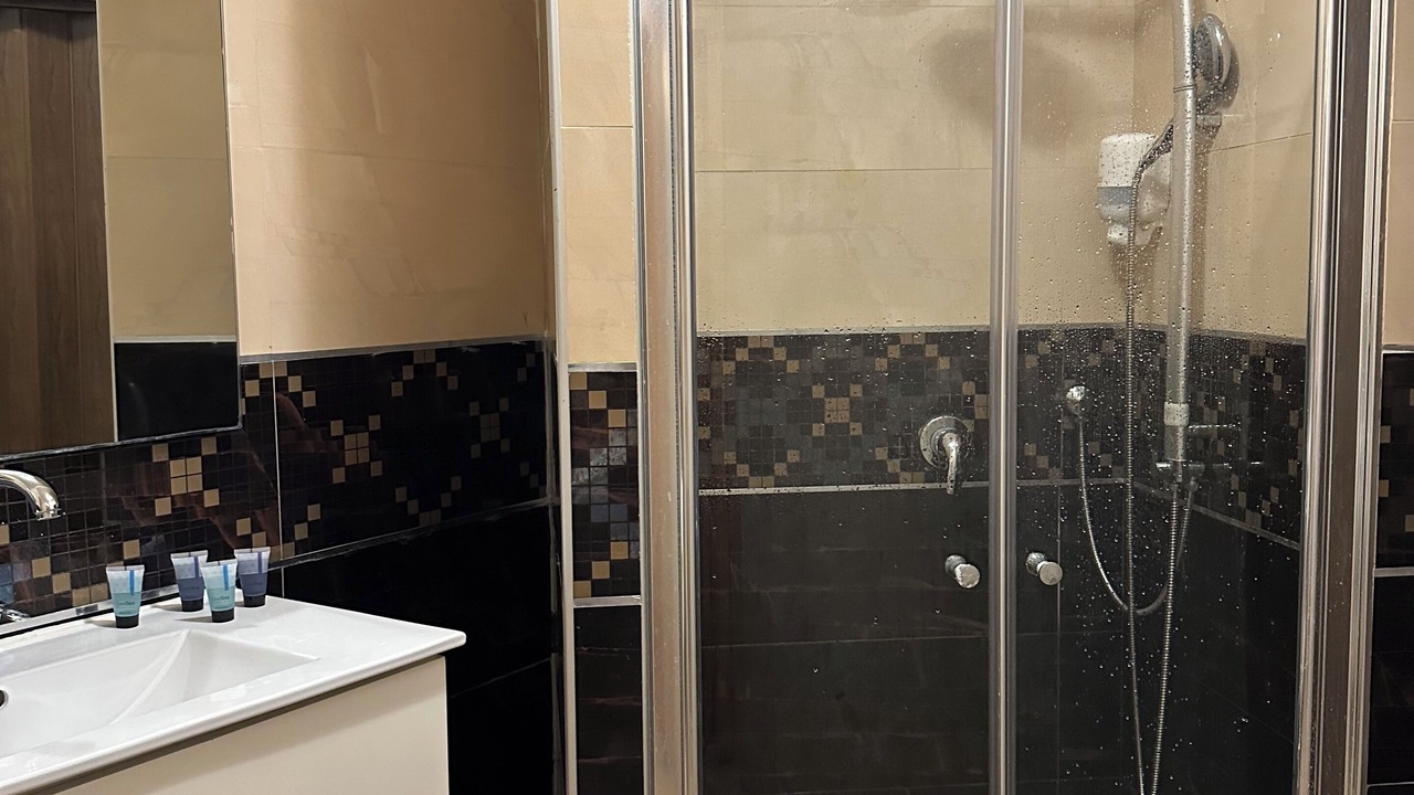Photo of Bathroom in Kerem HaTeimanim
