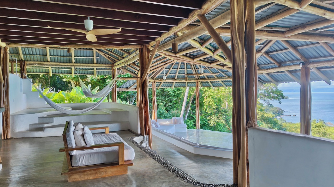 Photo of Patio Balcony in Puerto Jimenez