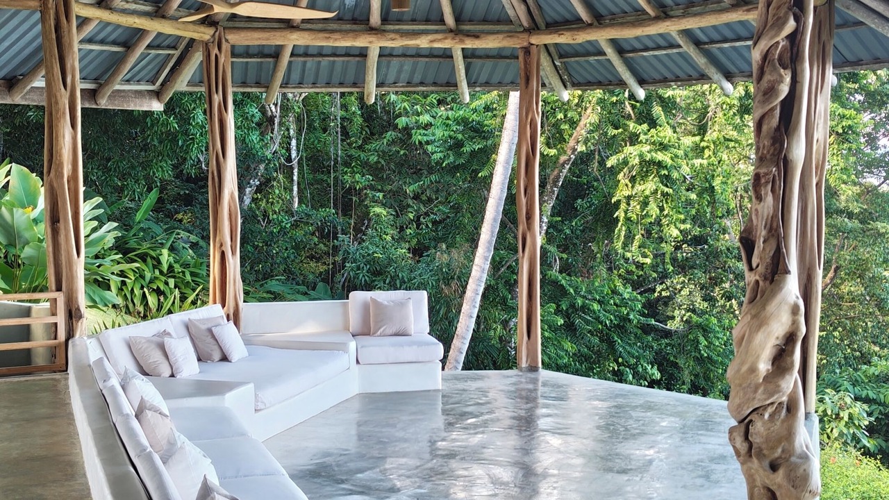 Photo of Patio Balcony in Puerto Jimenez