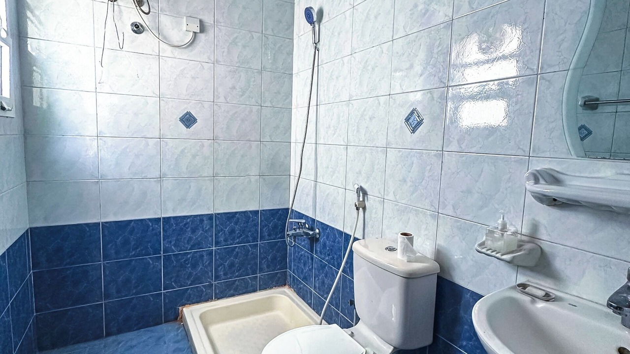 Photo of Bathroom in Al Ghubrah Ash Shamaliyyah