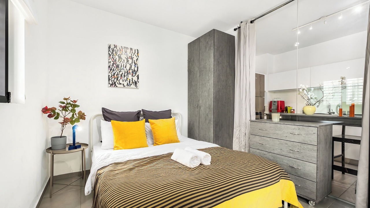 Photo of Bedroom in Jaffa