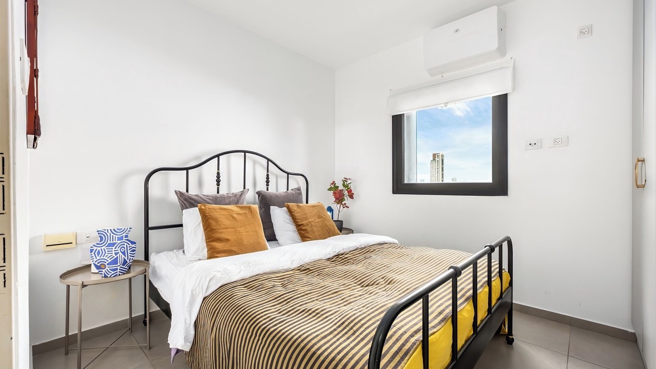 Photo of Bedroom in Jaffa