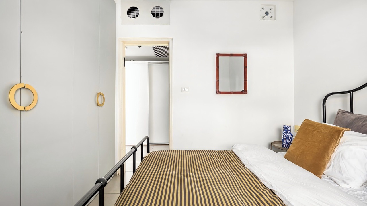 Photo of Bedroom in Jaffa