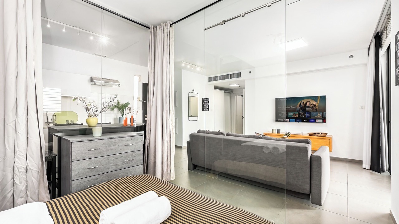 Photo of Bedroom in Jaffa