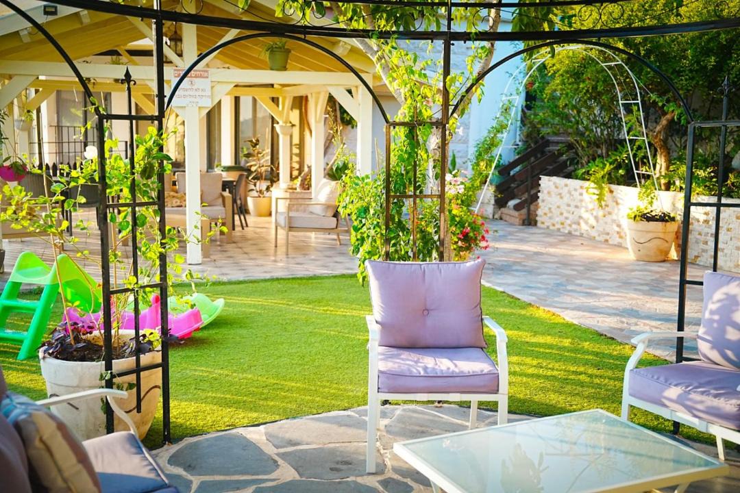Photo of Patio Balcony in Peki'in