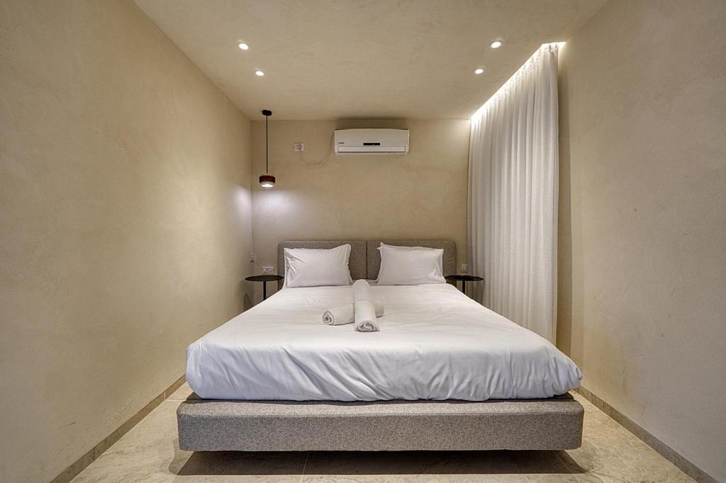 Photo of Bedroom in Artists Colony