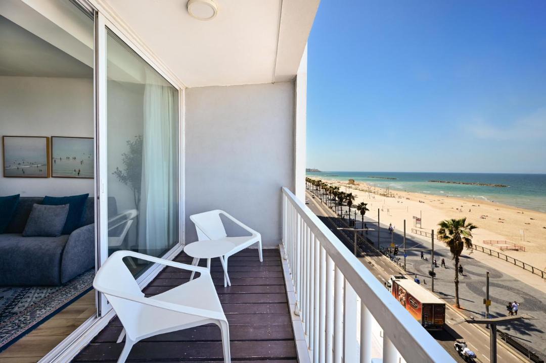 Photo of Patio Balcony in Tel Aviv Promenade