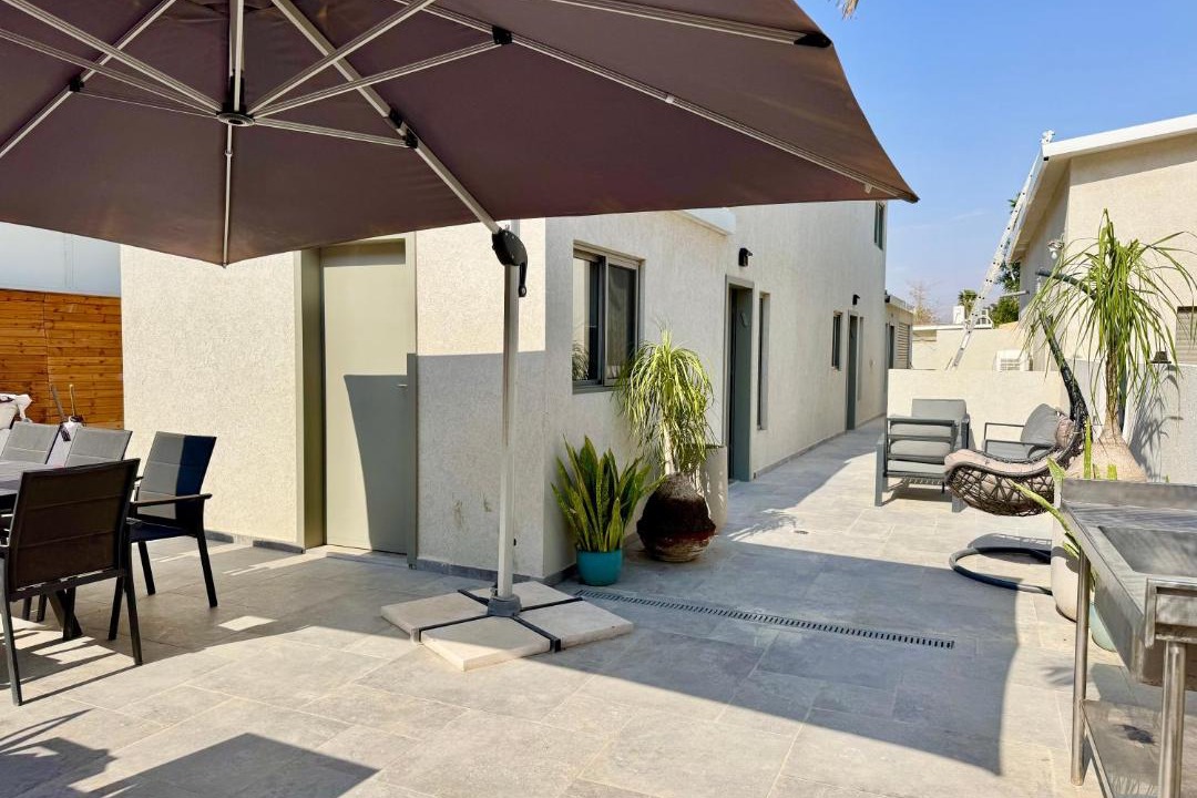 Photo of Patio Balcony in Neot HaKikar