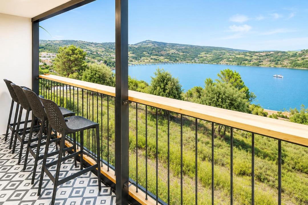 Photo of Patio Balcony in Masade
