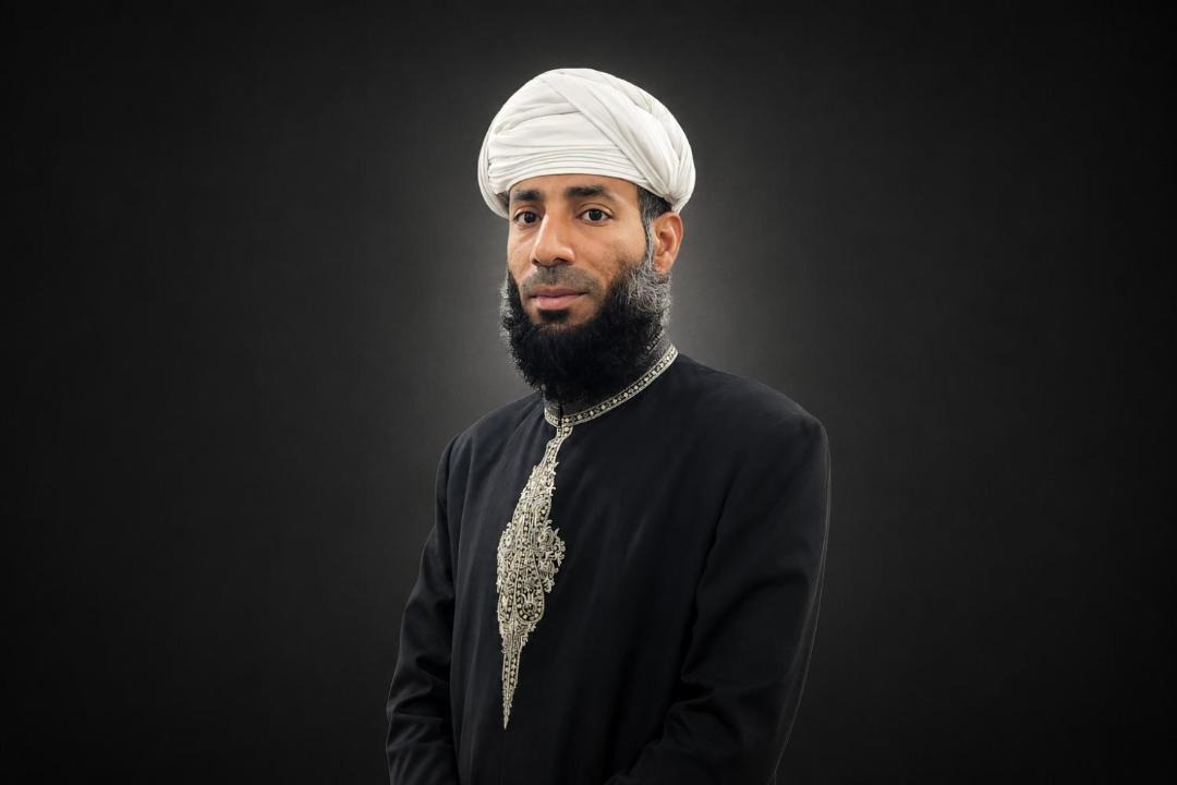 Photo of Human In Picture in Al Midayrah
