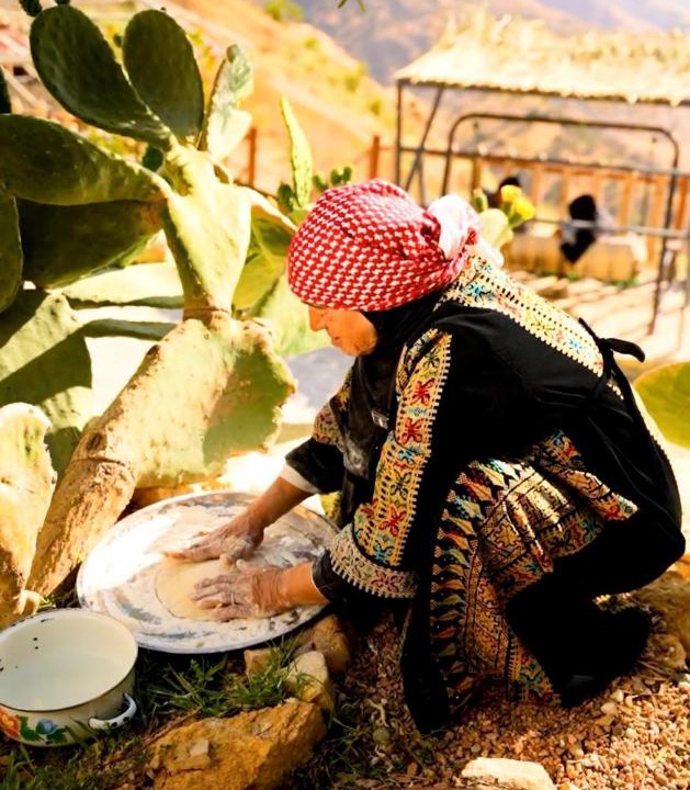 Photo of Others in Dana