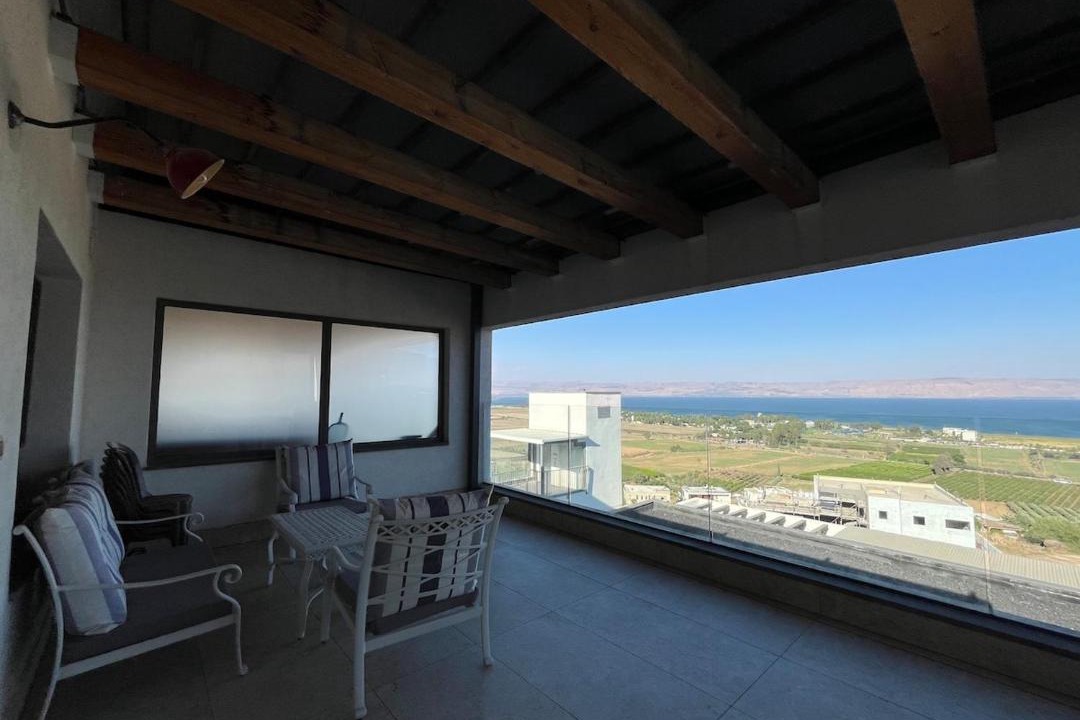 Photo of Patio Balcony in Migdal