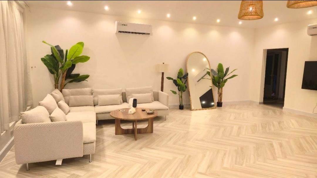 Photo of Livingroom in Liwa