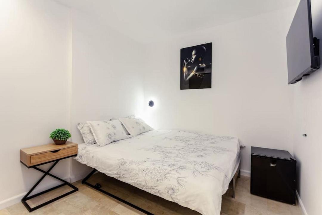 Photo of Bedroom in Kerem HaTeimanim