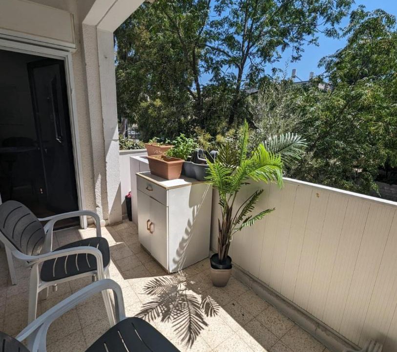 Photo of Patio Balcony in Emek Refaim