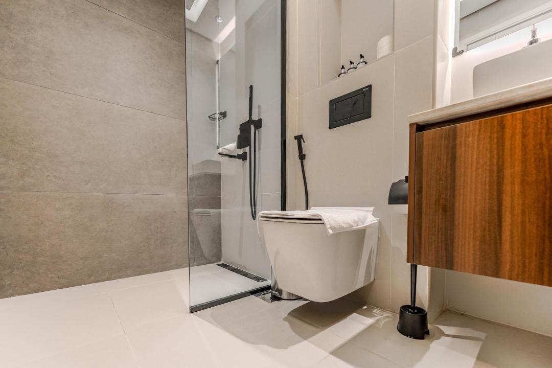 Photo of Bathroom in Discovery Gardens