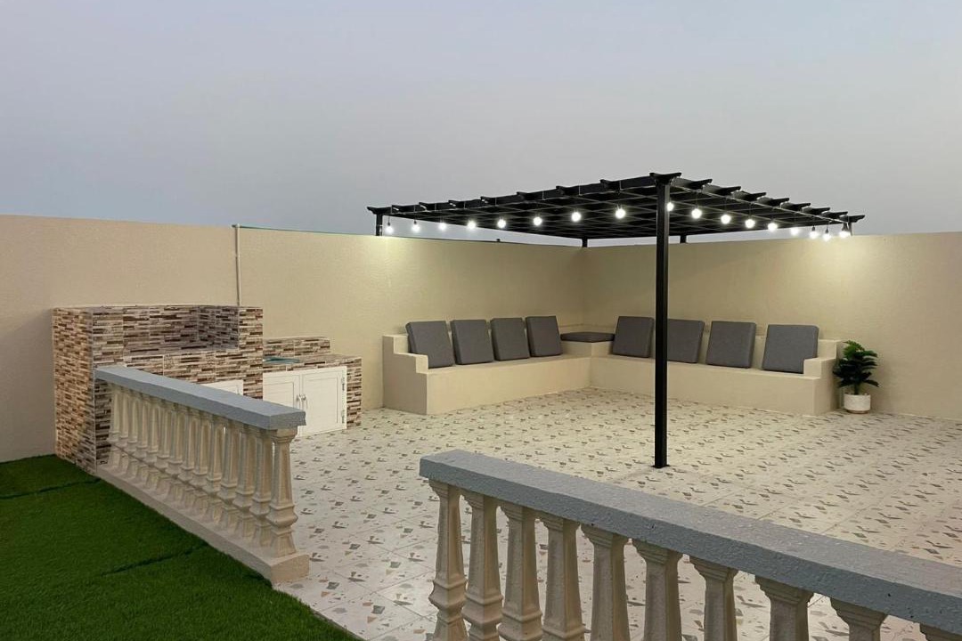 Photo of Patio Balcony in Al Ashkharah